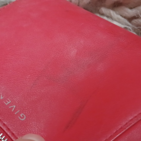 Givenchy makeup bag - Picture 5 of 15